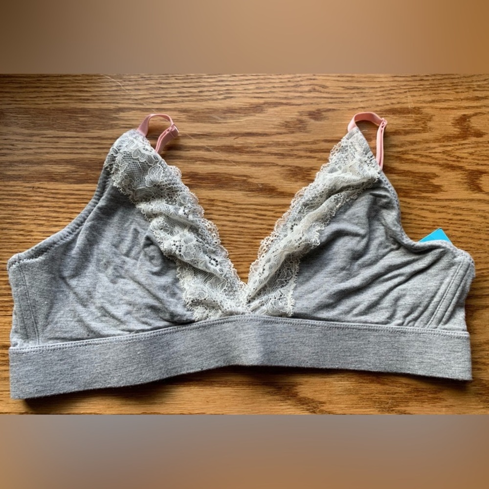 Laura Ashley gray lace trim bralette with adjustable strap size XL